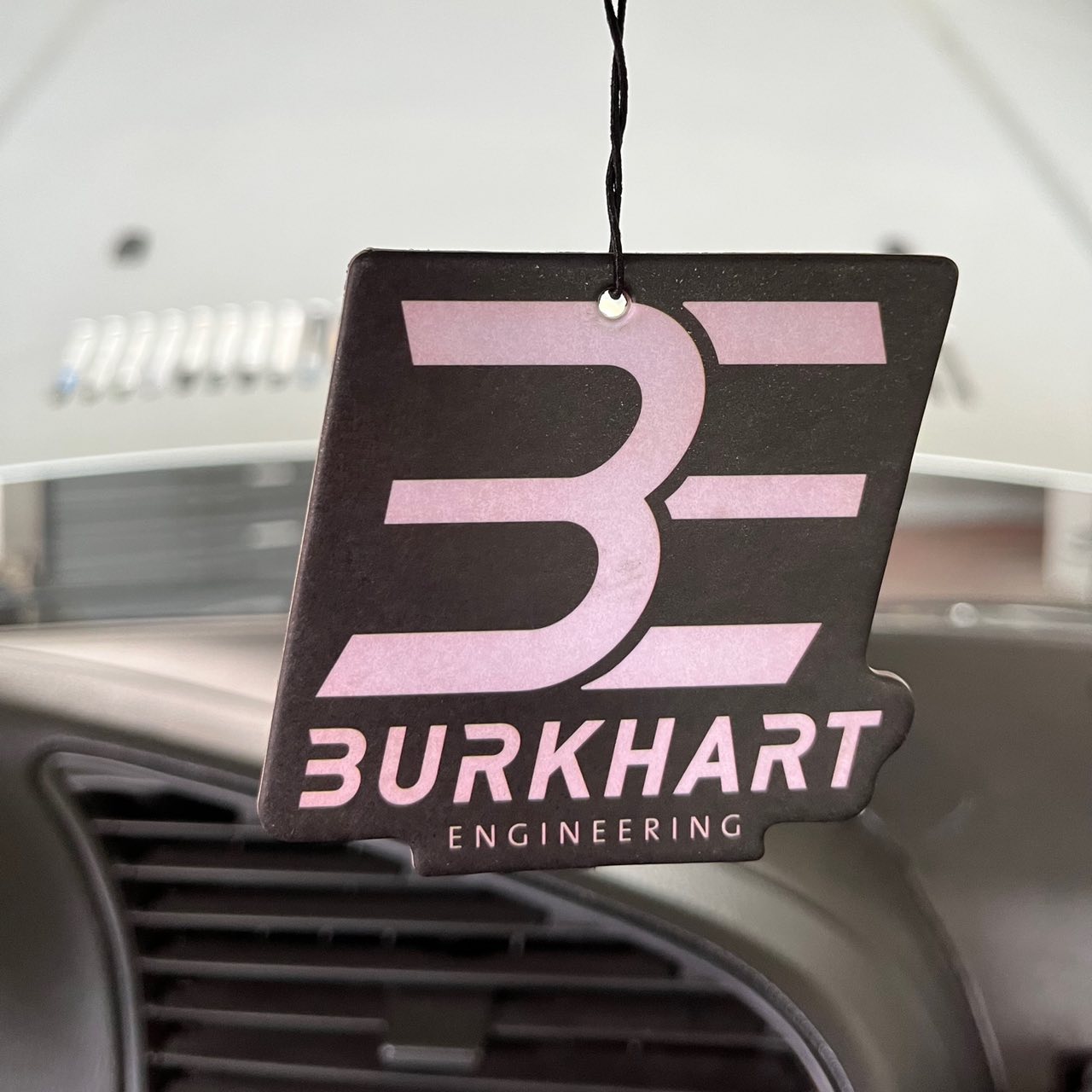 Duftbaum mit BE Logo » Burkhart Engineering